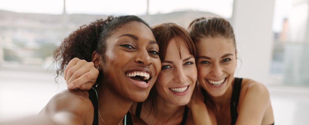 cuidados para cada fase da saúde da mulher - Med Corp Saúde